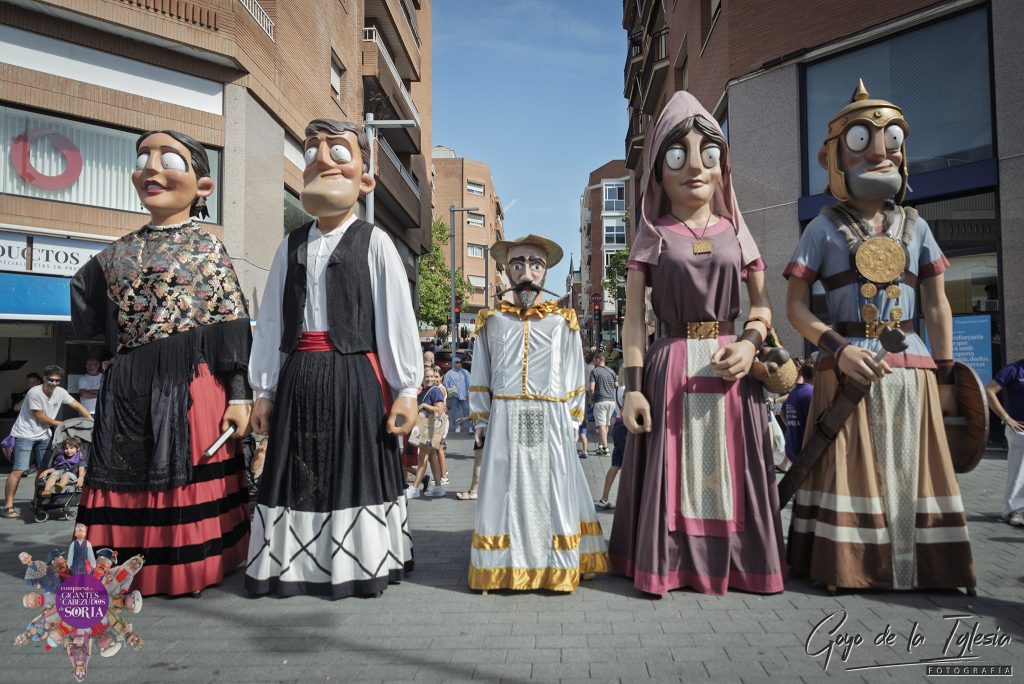 Gigantes de Soria en Santa Coloma